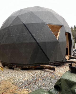 Pásy, pásy, krycie pásy 👍 Ich lepenie je presne taký istý proces ako pri lepení defektu na duši bicykla. A dokonca aj...